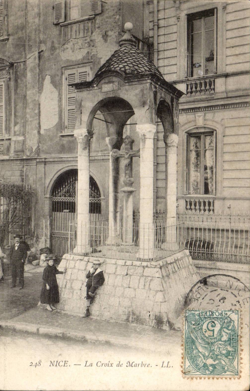 Nettes - das Marmorkreuz - CPA