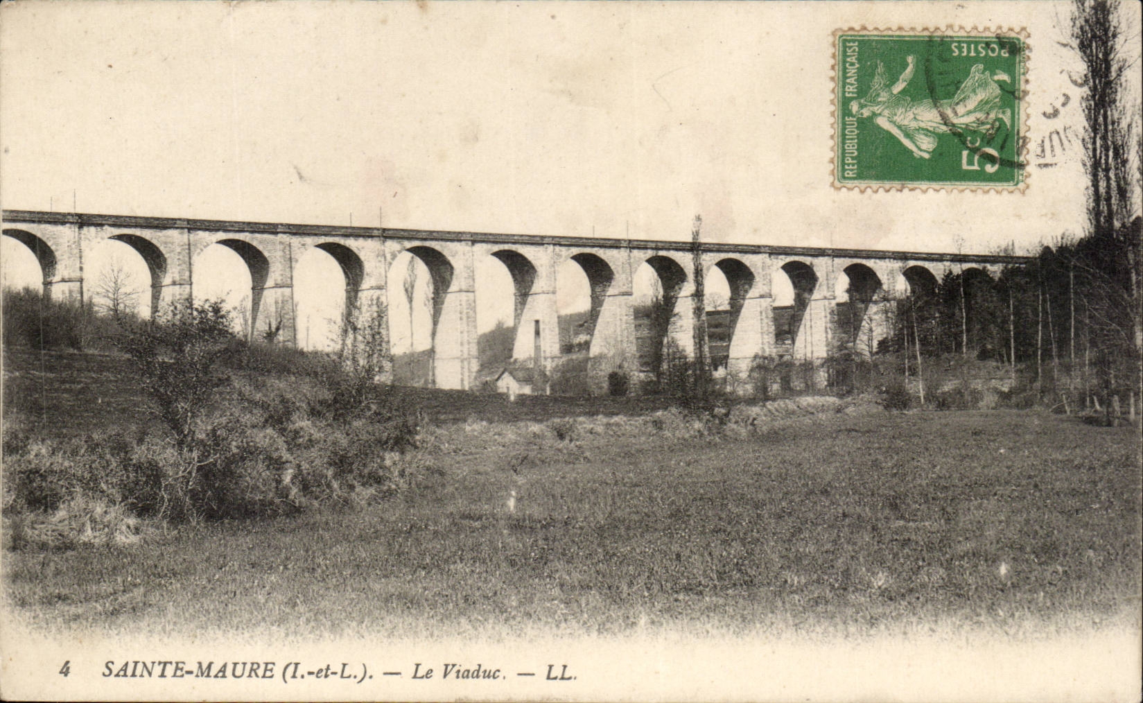 Saint Maure - Le Viaduc - CPA 