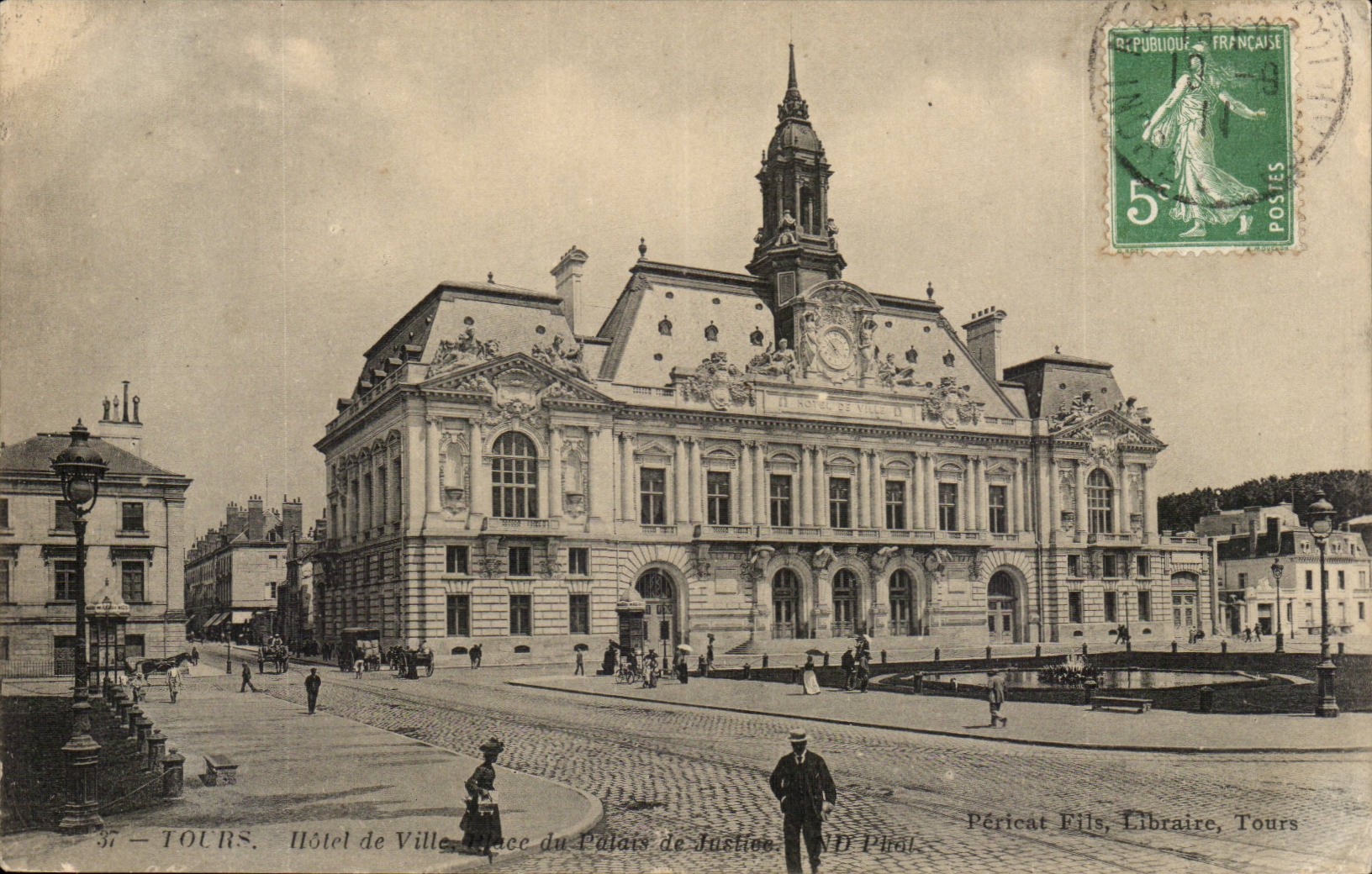 Tours - Hotel de Ville - Place de Palais de Justice - CPA