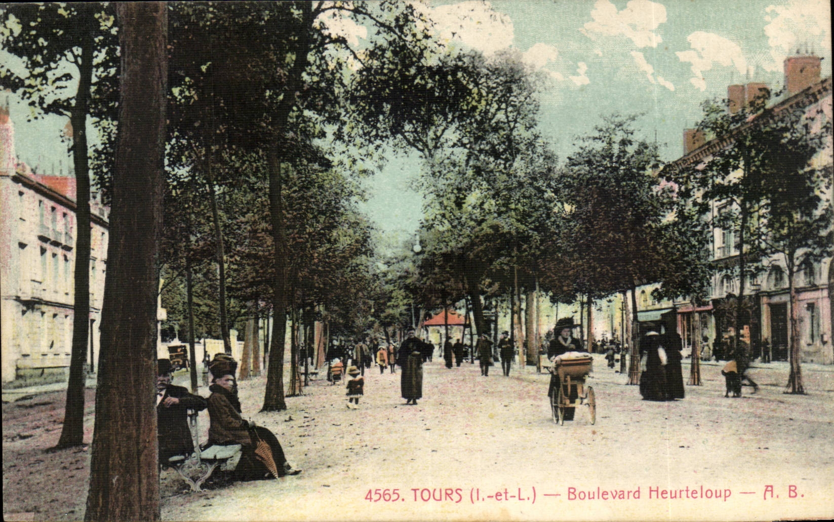 Tours - Boulevard Heurteloup - CPA 