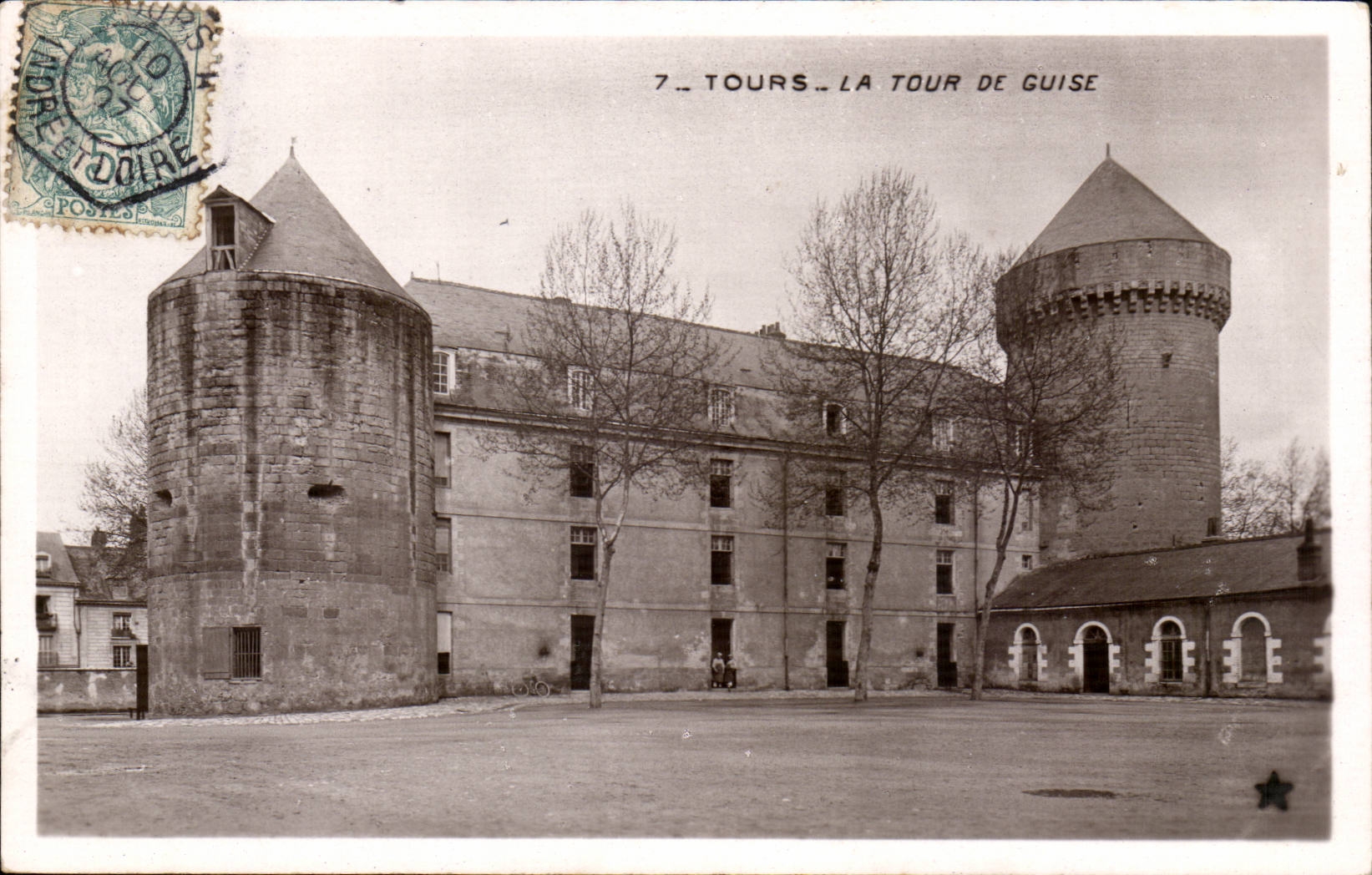 Tours CPA La tour de Guise