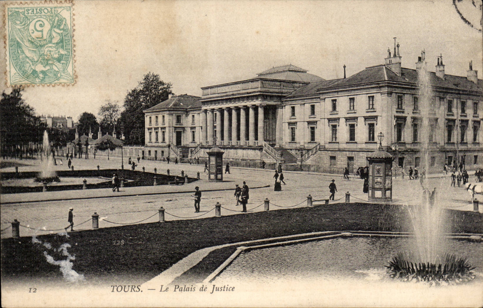 Tours CPA Le palais de justice