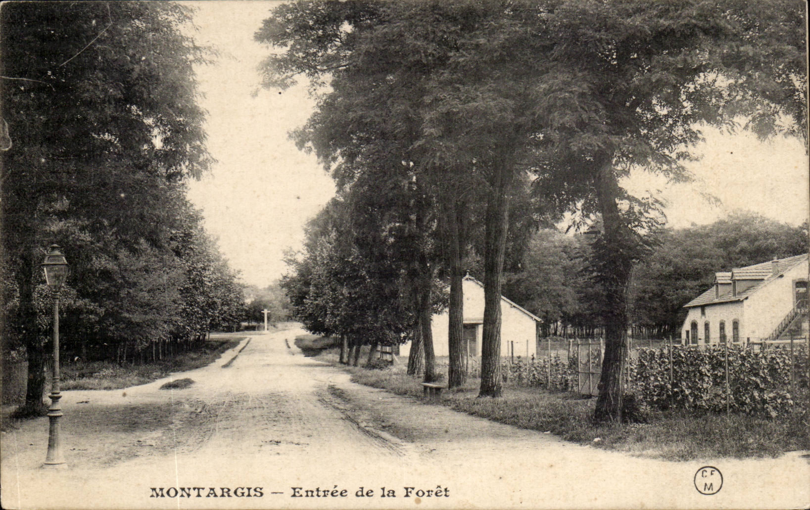 Montargis CPA Entering of the drill