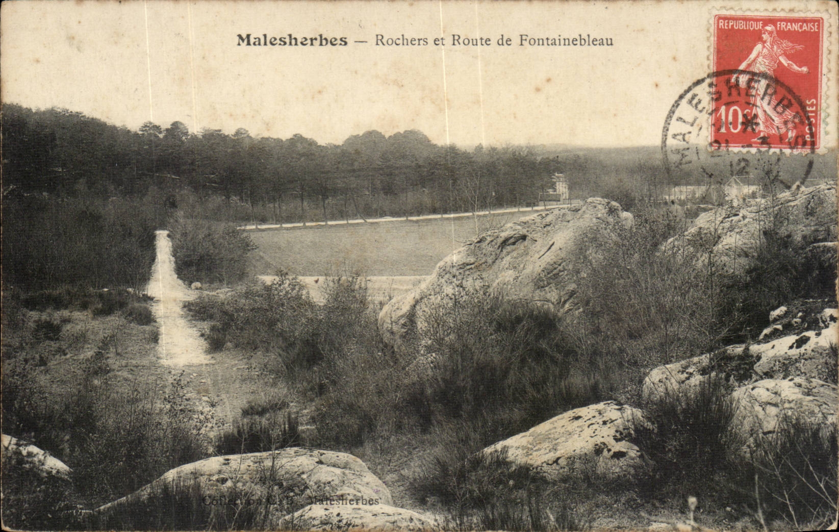 Malesherbes CPA Rocks and road of Fontainebleau