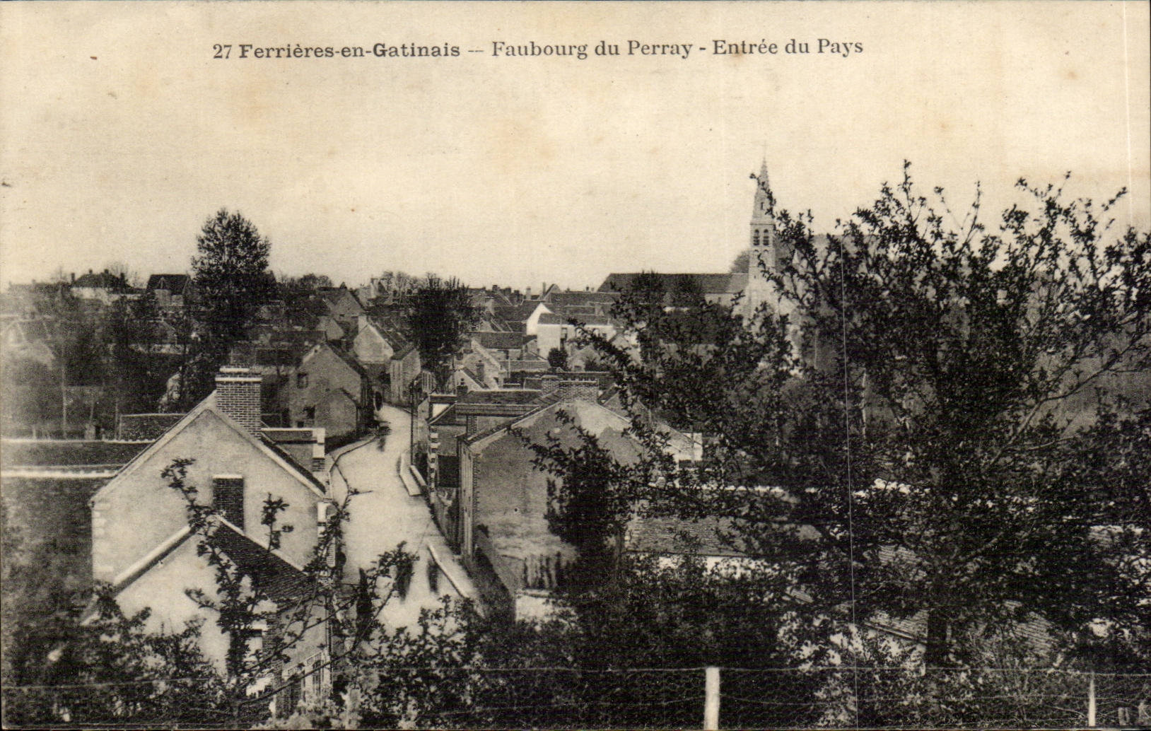Tool bags in Gatinais CPA Suburb of Perray Entrance of the country