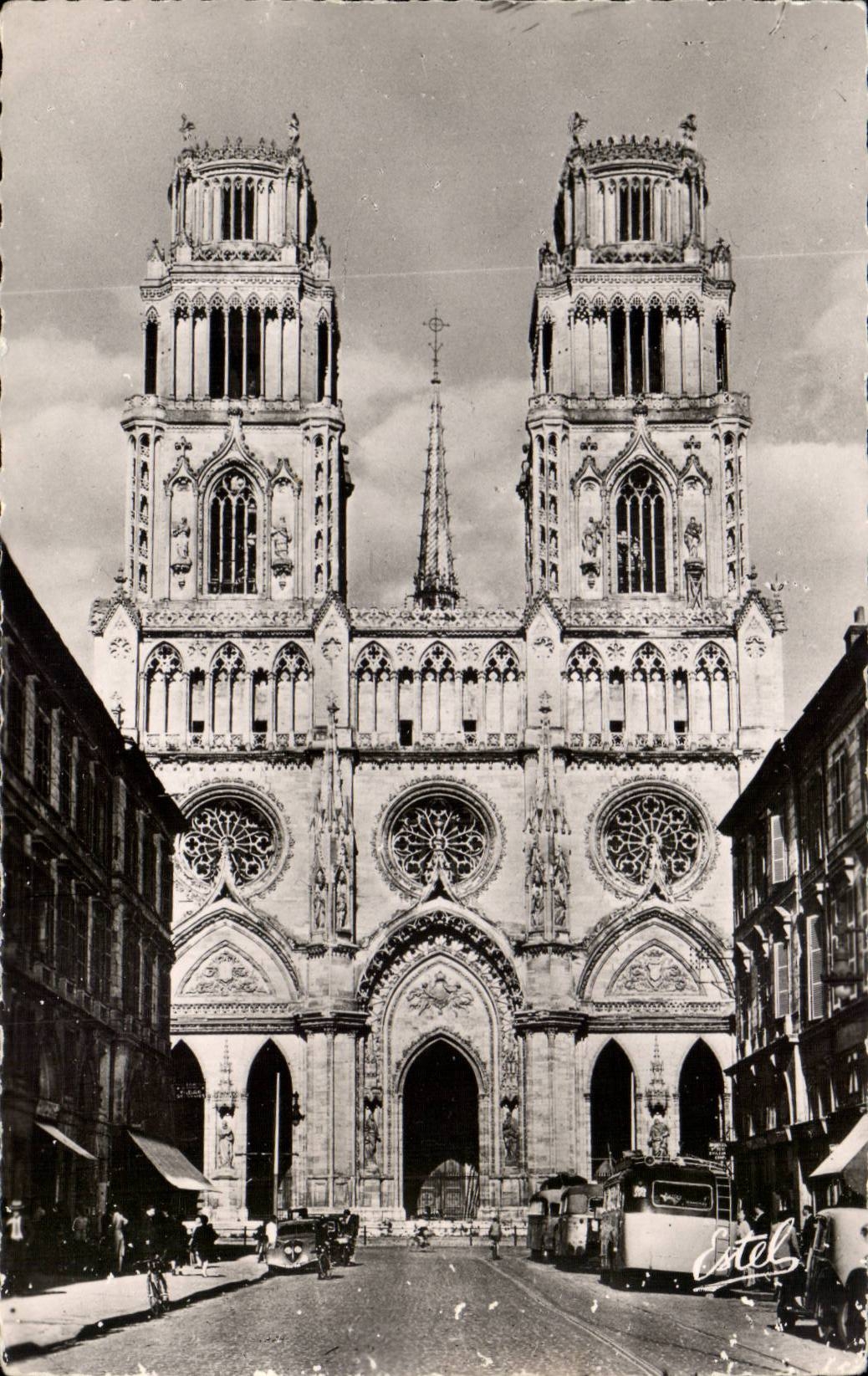 Orleans CPA the cathedral Sainte Cross