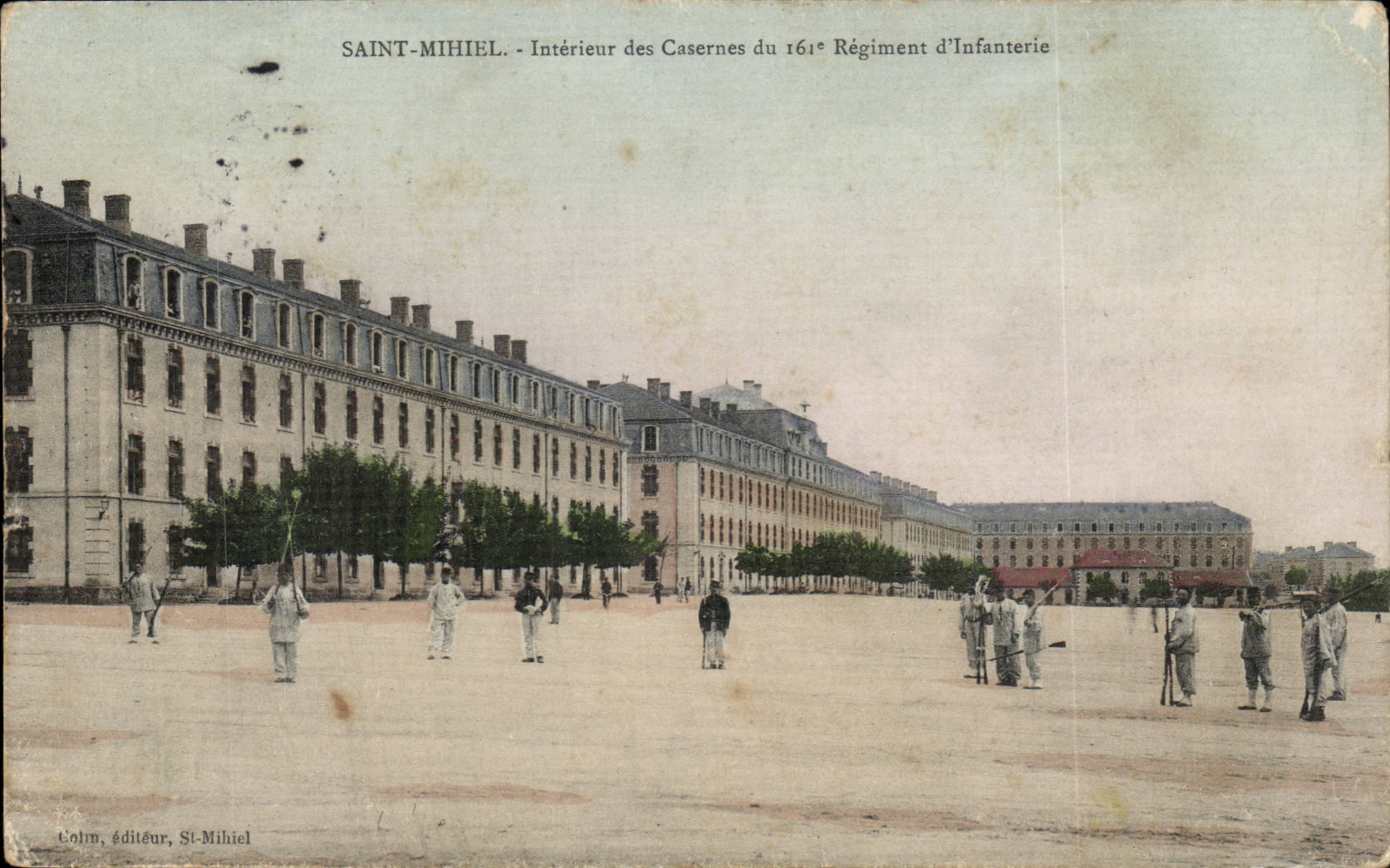 Mihiel Heiliges - Innenraum der Kasernen des Regiments 161 der Infanterie - CPA