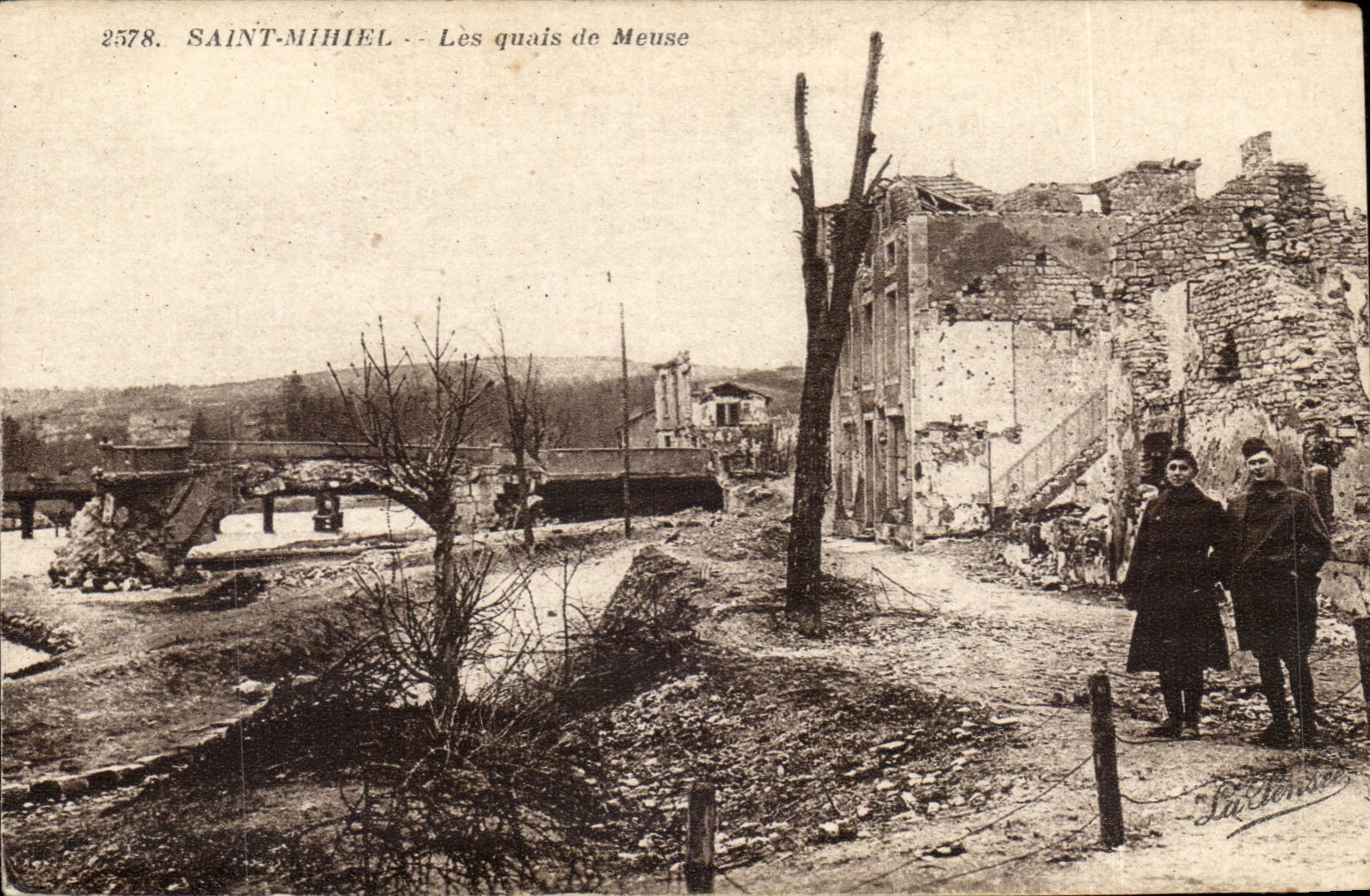 Saint Mihiel - Quays of Meuse - CPA