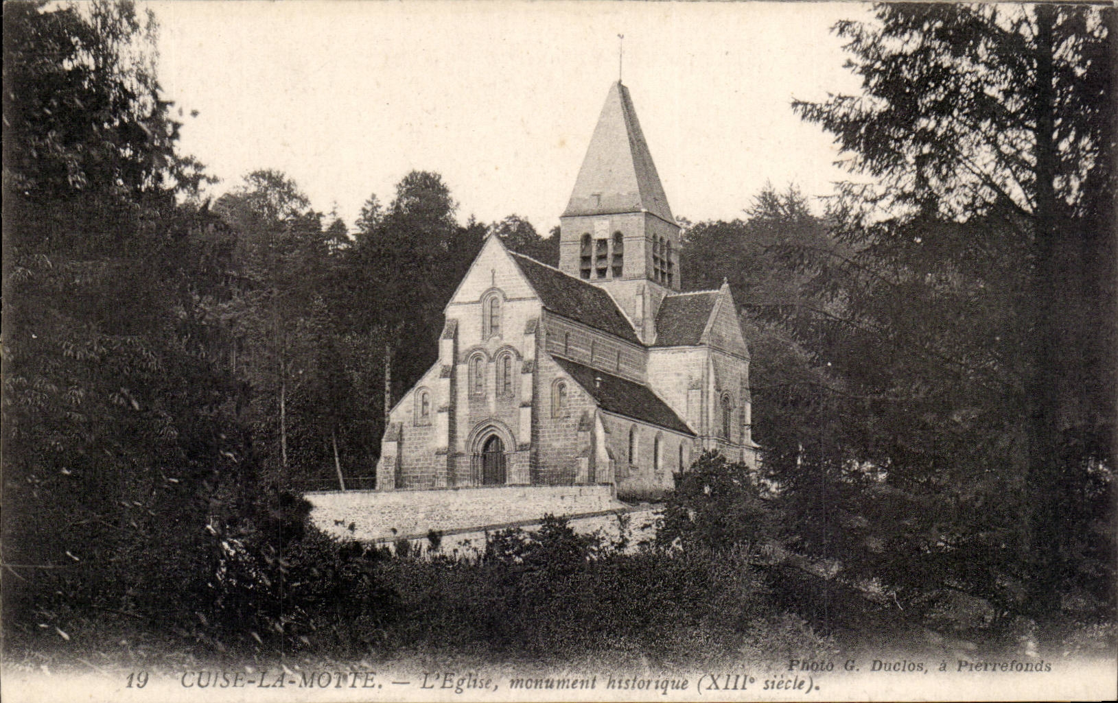 CPA kocht den Damm das historische Gebaude der Kirche