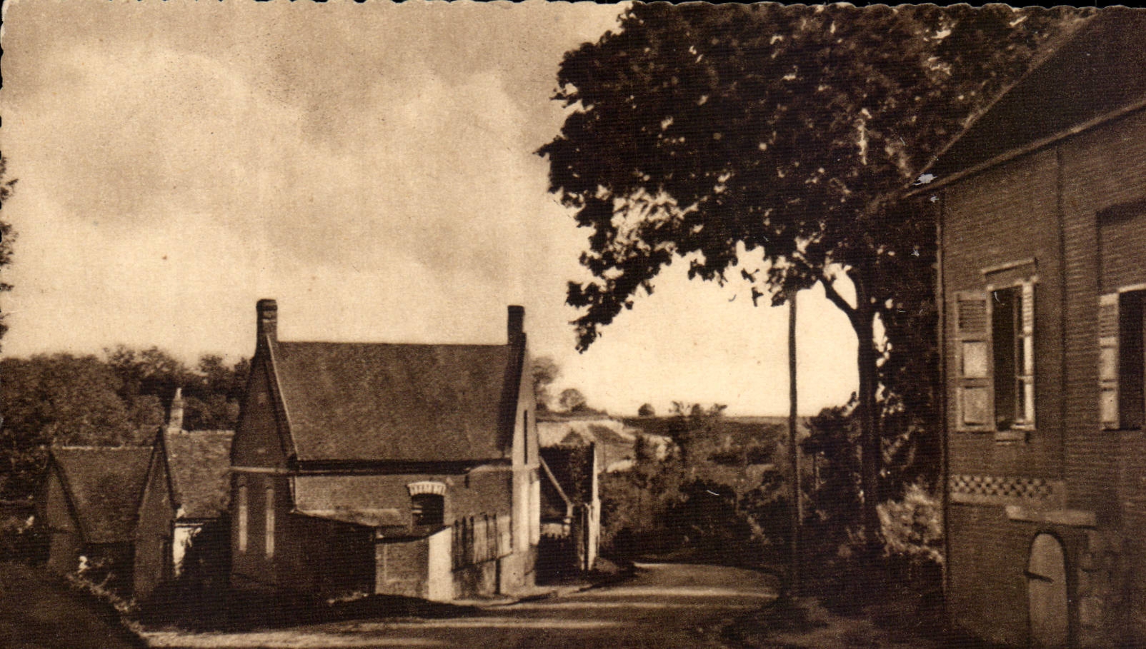 Moyenneville CPA Strasse von Compiegne