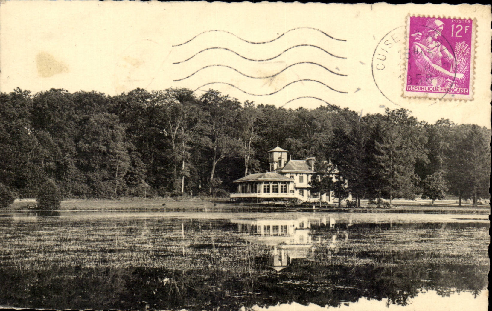 TRosly Breuil CPA Teich des Saint Pierre-Landhauschens der Kaiserin