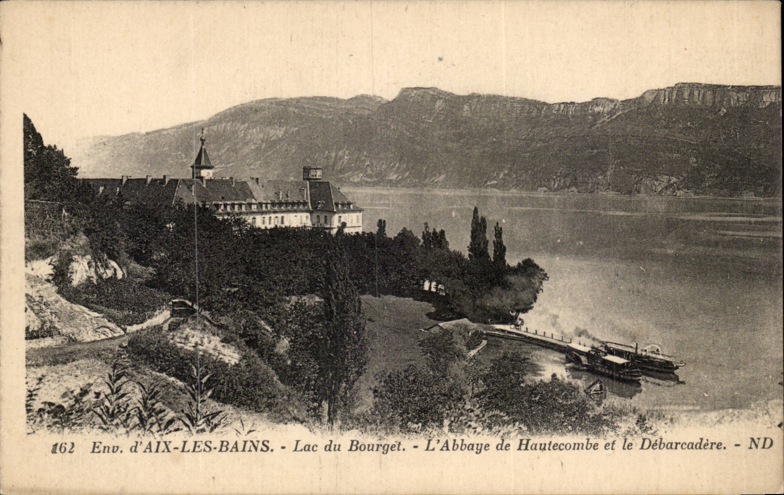 CPA Surroundings of Aix les Bains Lake of Le Bourget the abbey of Hautecombe and the unloading dock