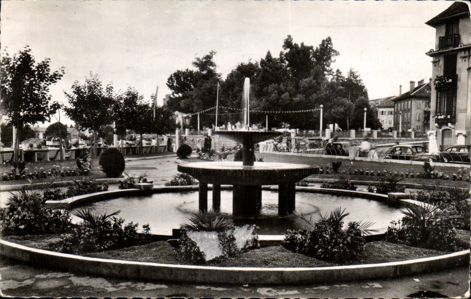 MODERN CARD Thonon les Bains gardens