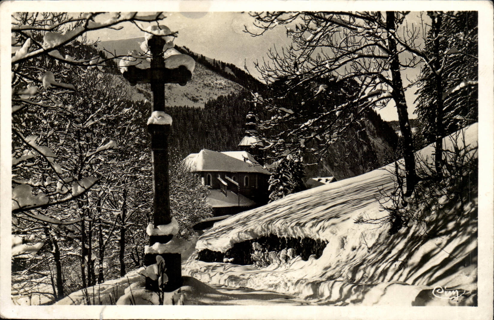 MODERN CARD Abundance the martyrdom the abbey and the point of Fremoux in winter