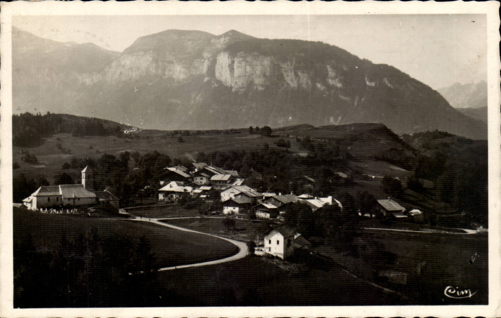 MODERN CARD Araches place Chief and point of aRou