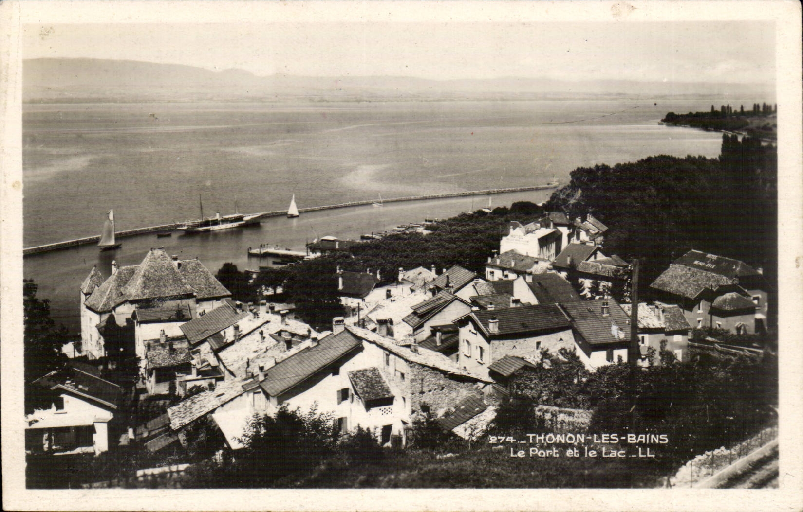 Thonon les Bains CPA the port and the lake