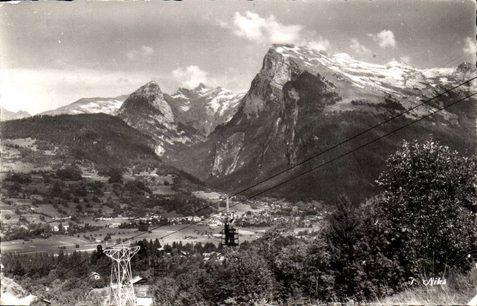 SAmoens CPa View (mount tuet white Teeth and switches of Criou)