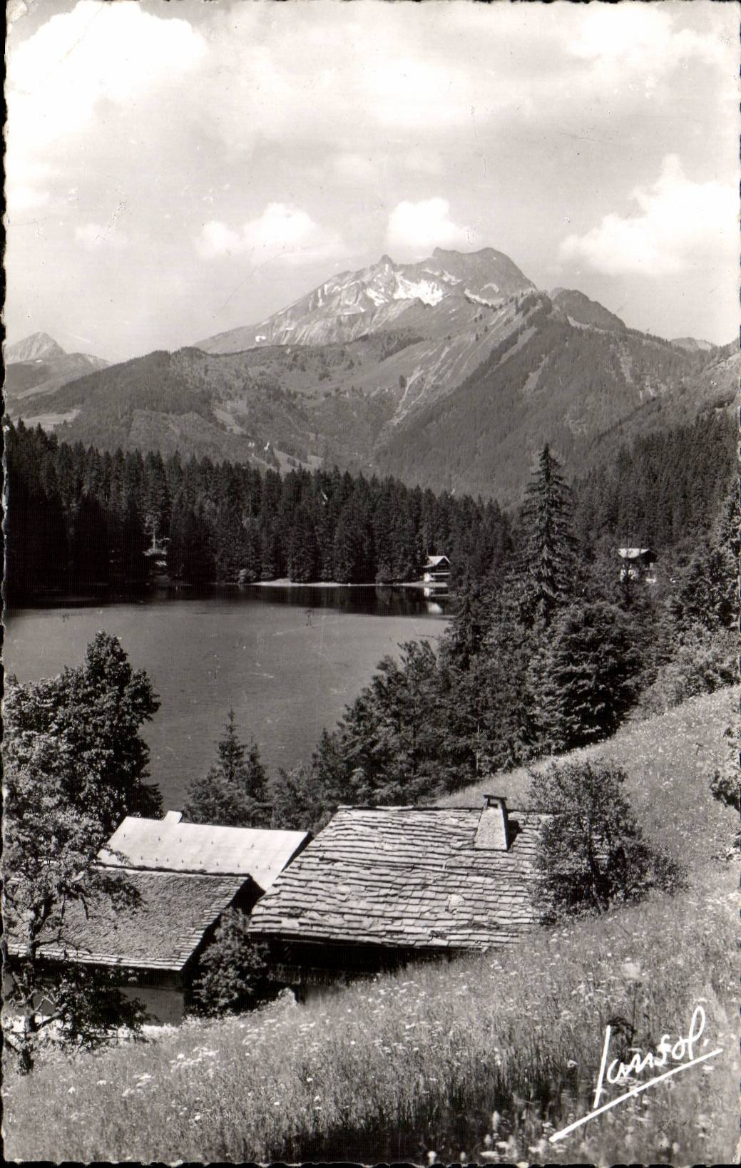 Montfroid CPA the lake and the rock of hell