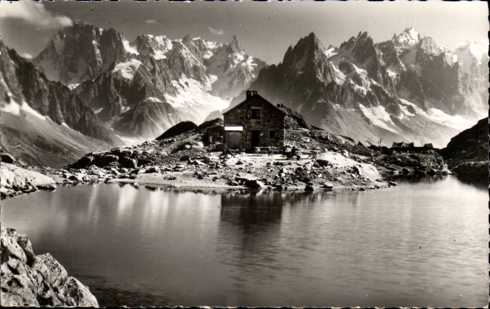 MODERN CARD Mirage of the white lake (large Jorasses Tooth of the giant and switches of Chamonix)