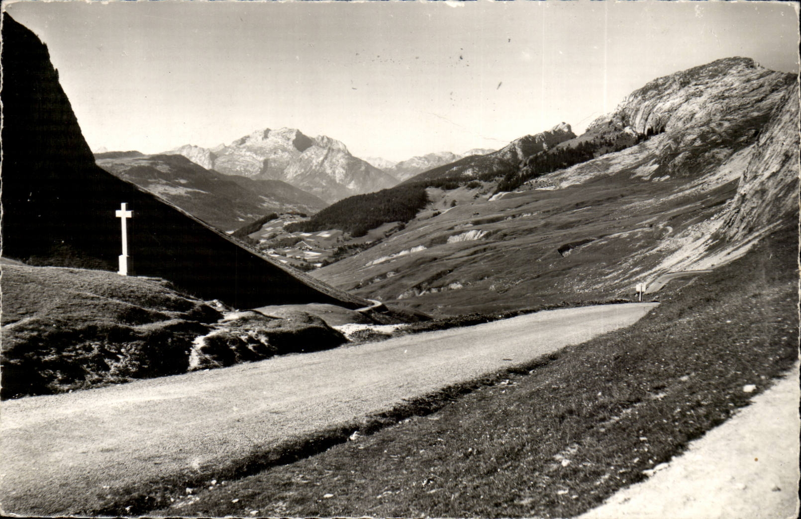 MODERN CARD Collar of the colombiere Seen on the Spinner