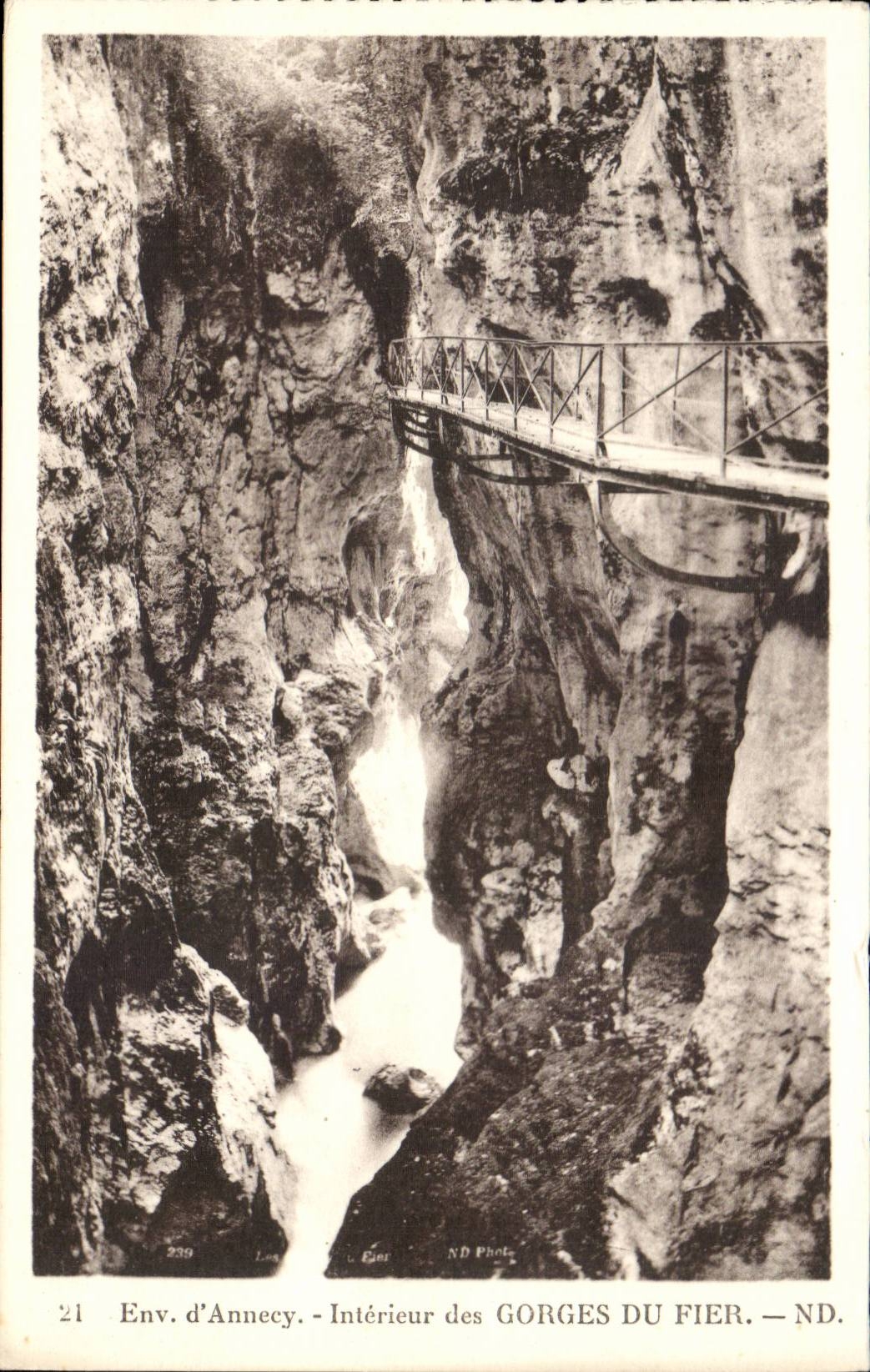 Surroundings of Interior Annecy CPA of the throats of Trusting