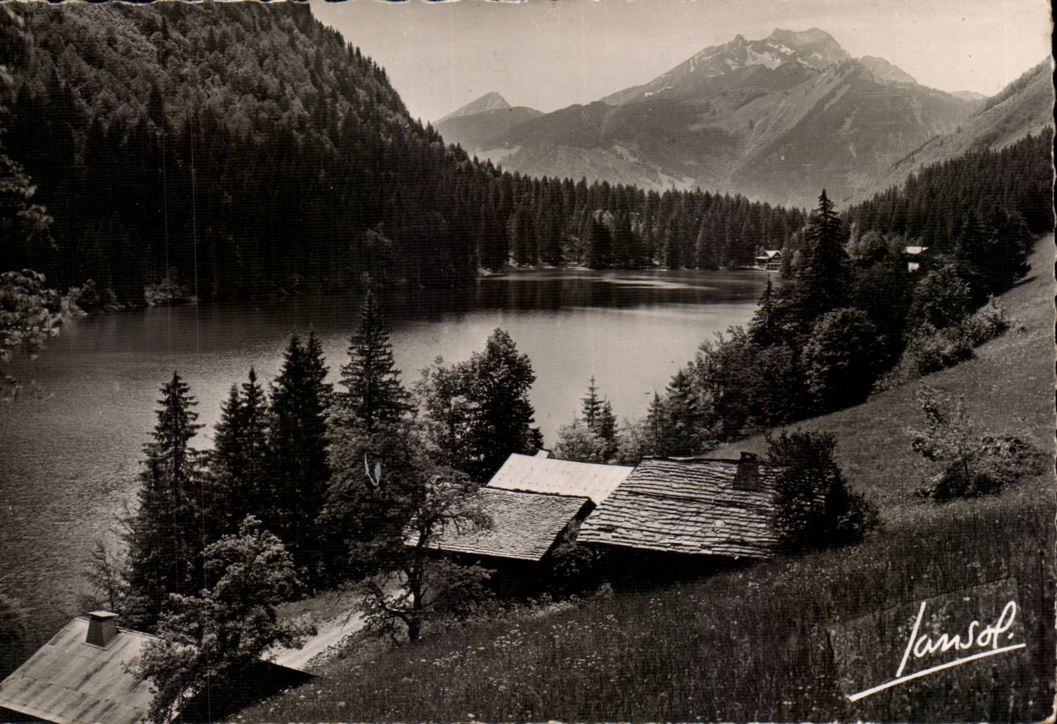 MODERN CARD Montriond the lake