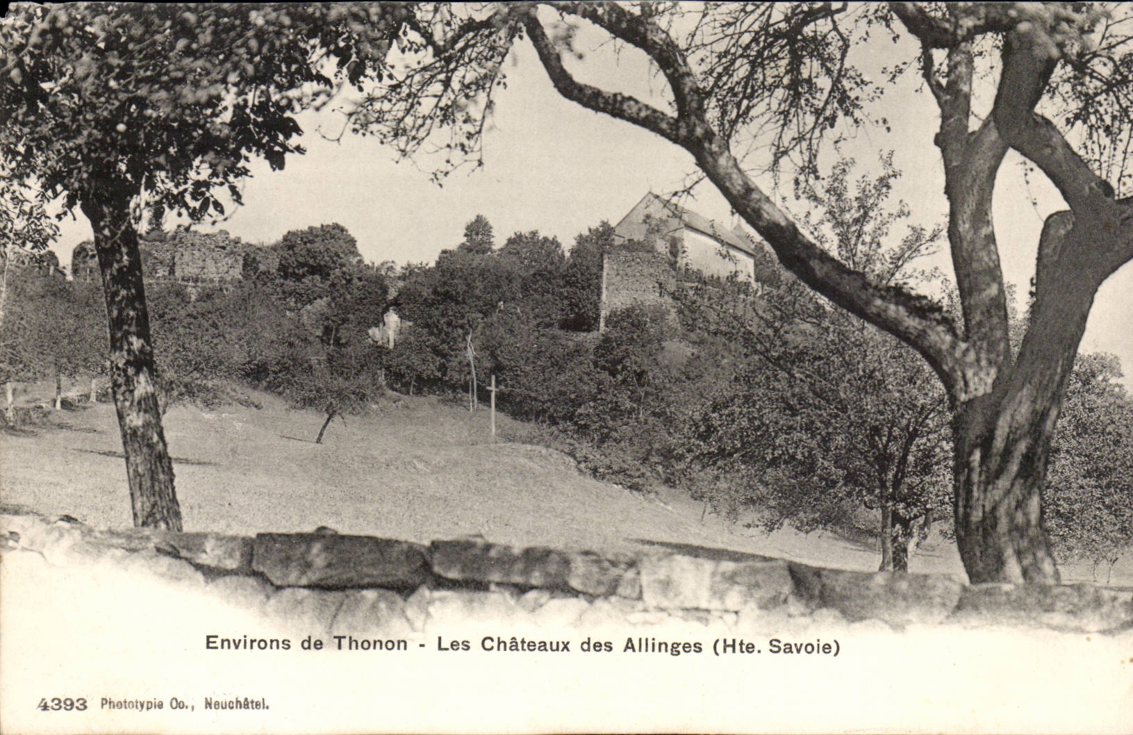 CPA Savoy Surroundings of Thonon castles of Allinges
