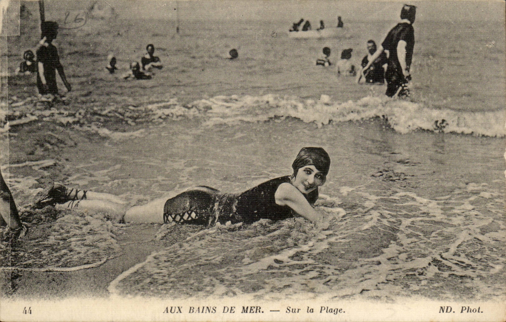 With the sea bathings On beach CPA Bather (woman folklore costume)