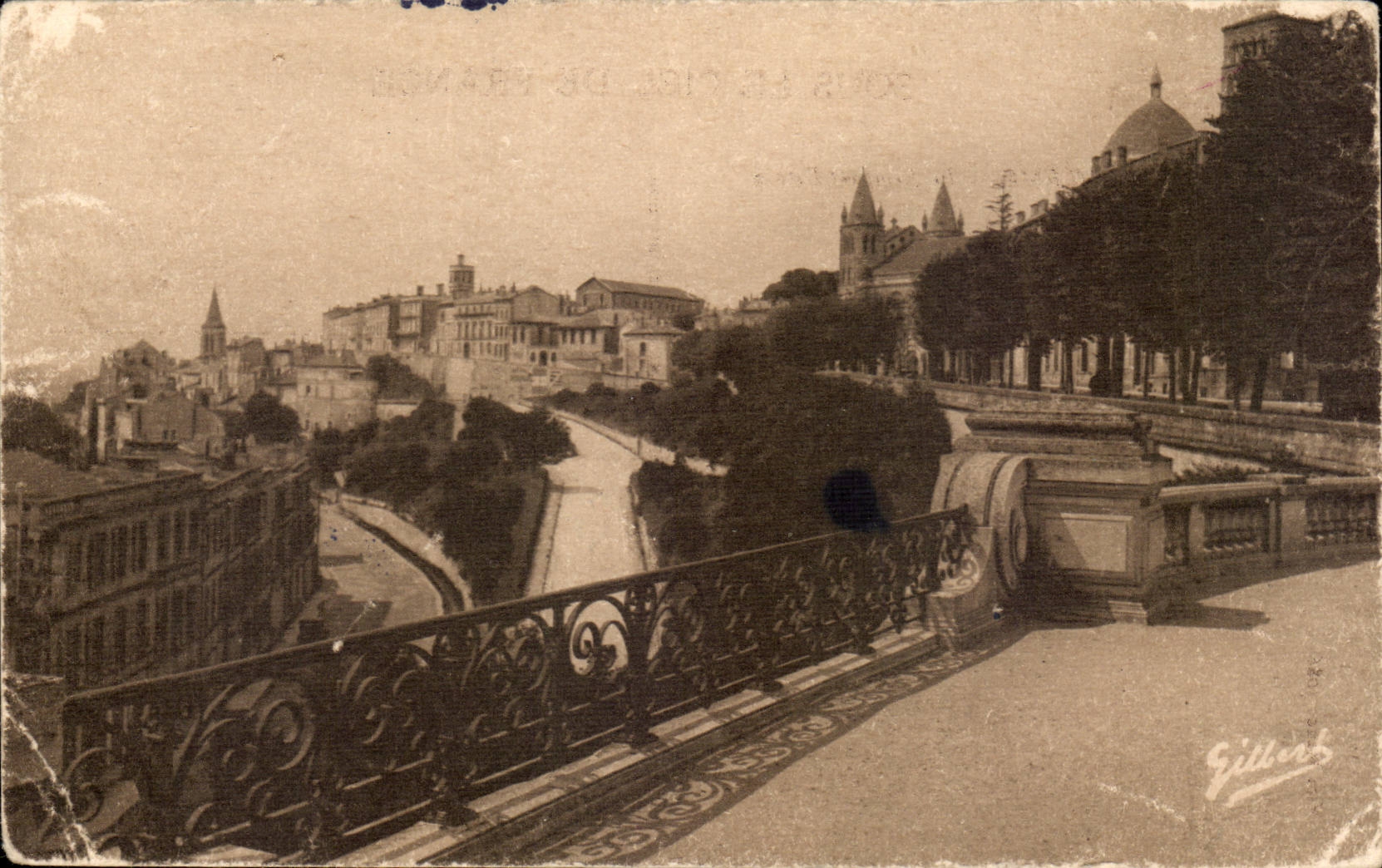 Angouleme CPA le rempart Desaic