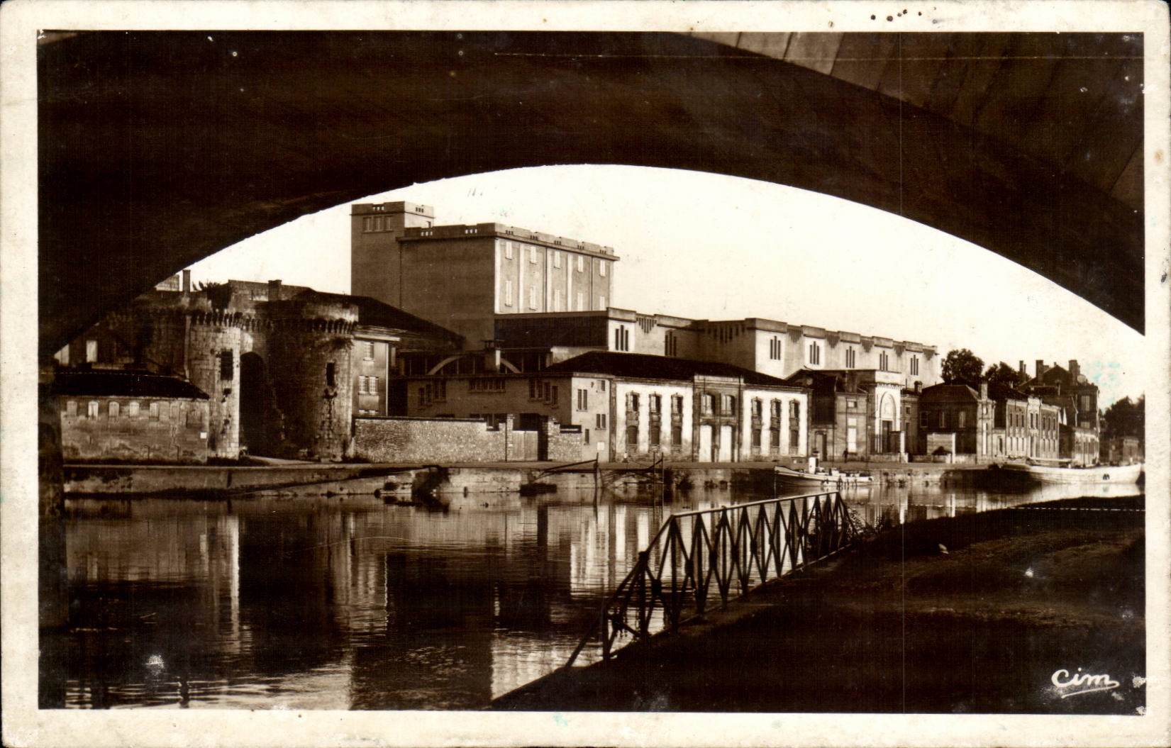 Cognac CPA Charente and quays
