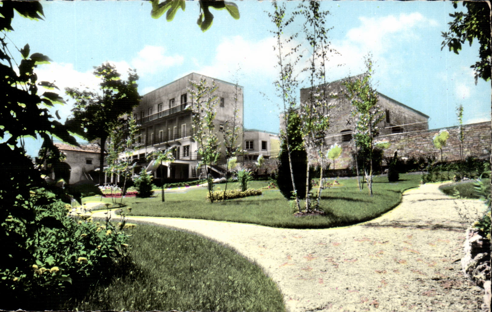 Mansle CPA Hotel Beautiful shore the park