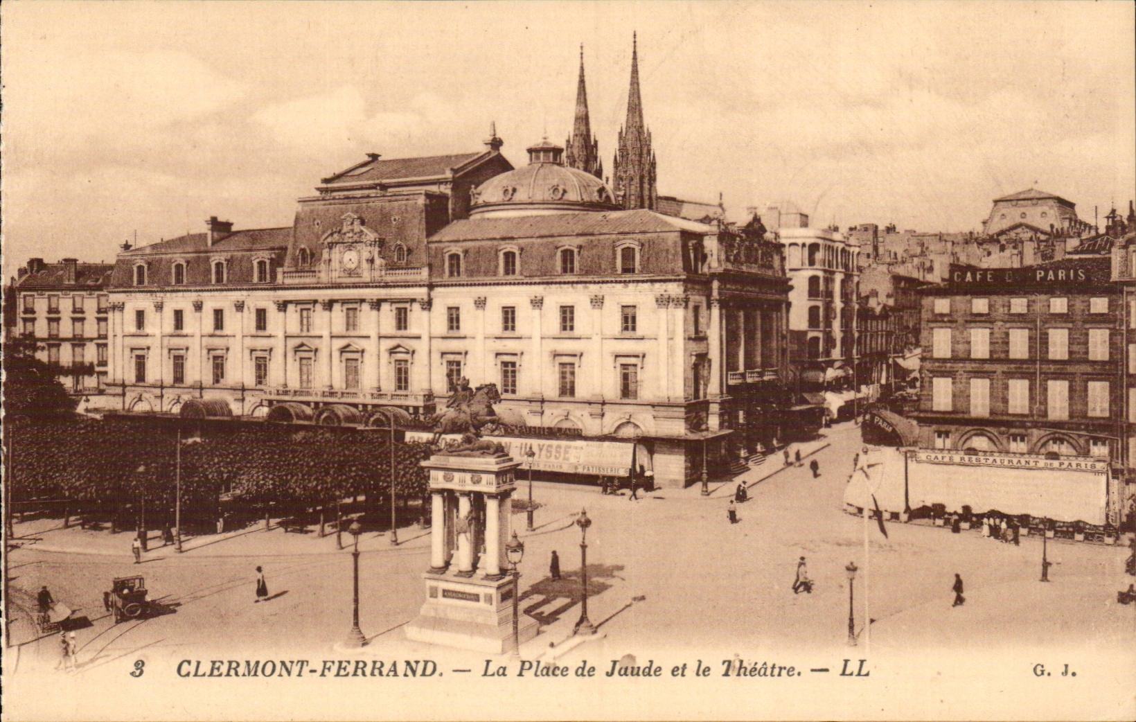 Clermont Ferrand - the Place of Jaude and the Theater - CPA