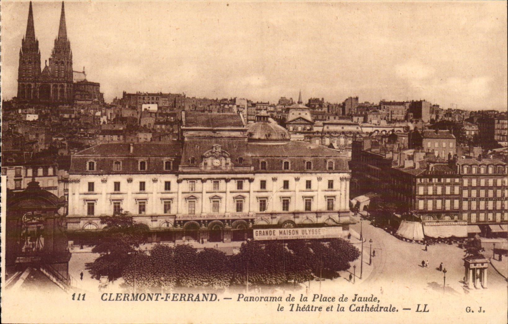 Clermont Ferrand - the Place of Jaude and the Theater and the Cathedral - Panorama - CPA