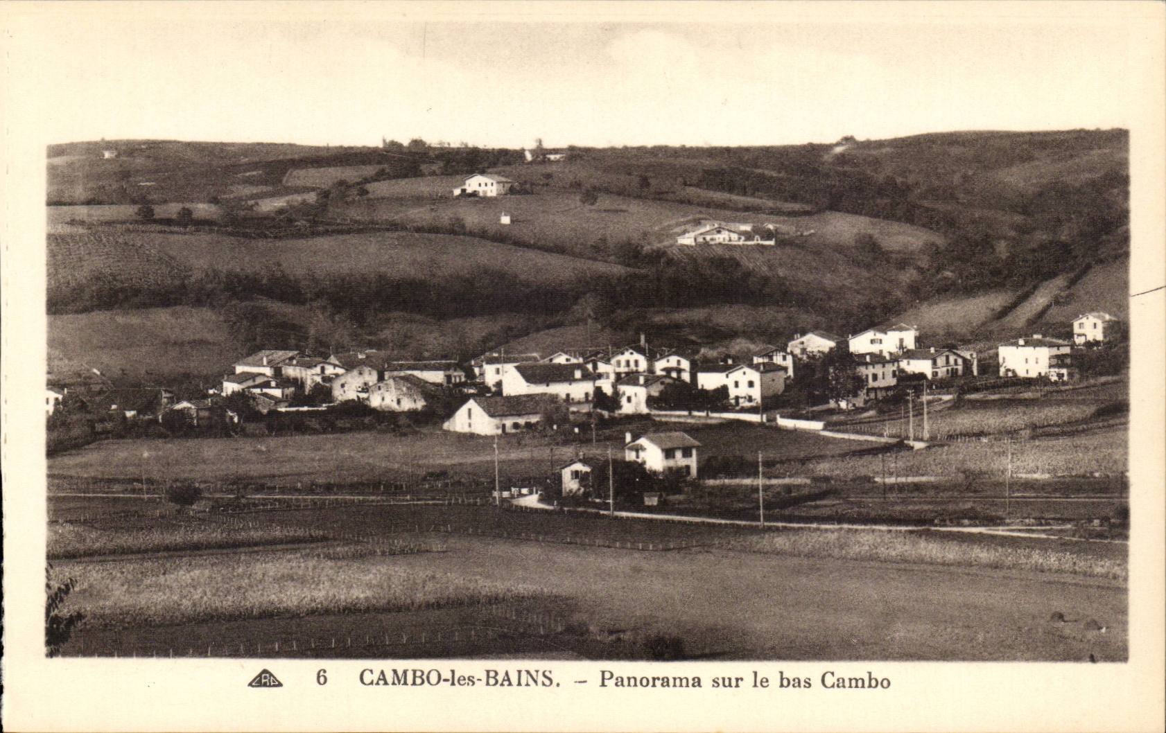 Cambo les Bains - View on low Combo - CPA