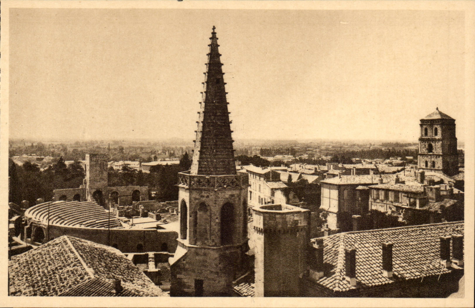 Arles - Panorama - ancient Theater - CPA
