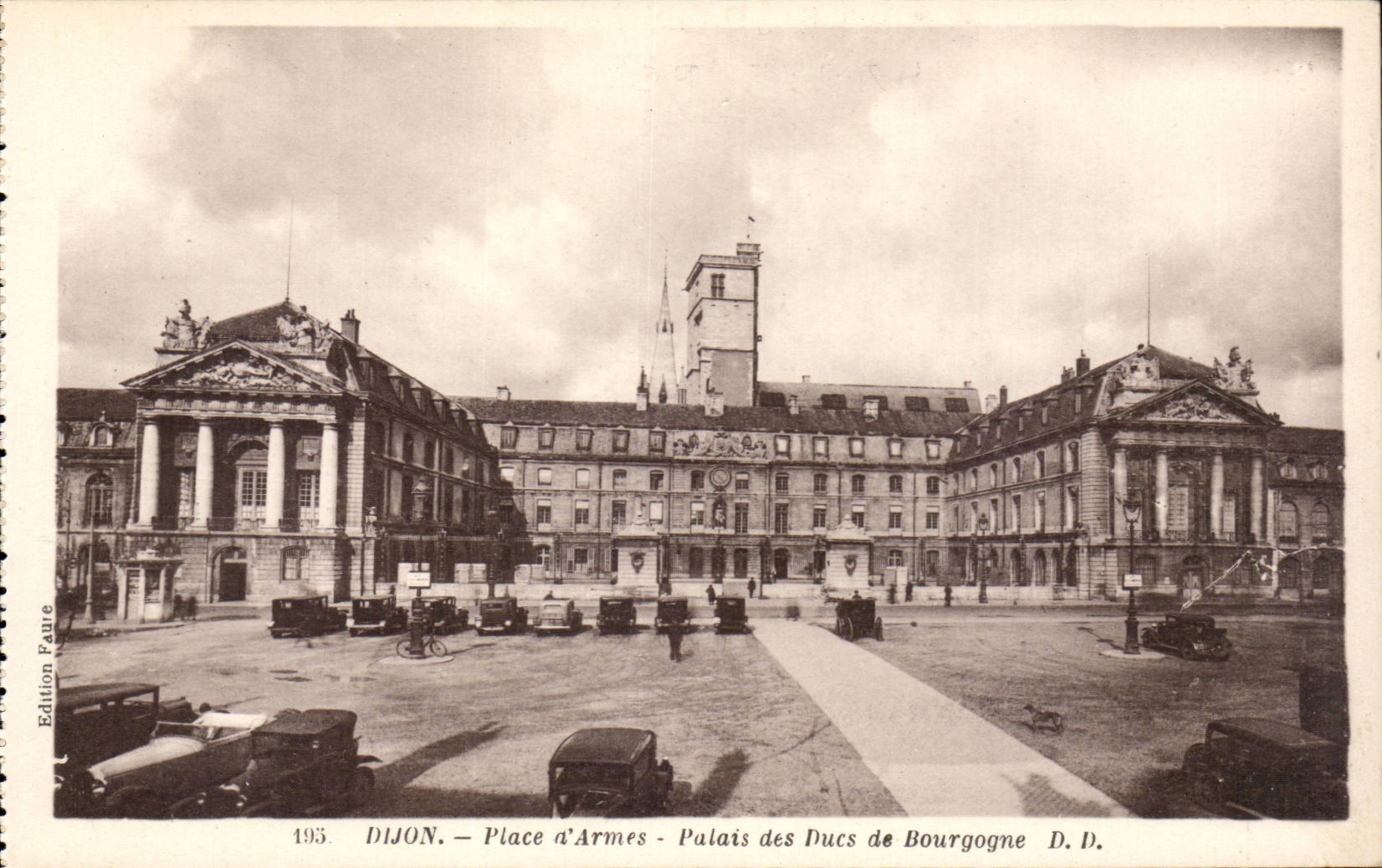 Dijon - Ort der Waffen - Gaumen der Herzoge von Burgunder - CPA