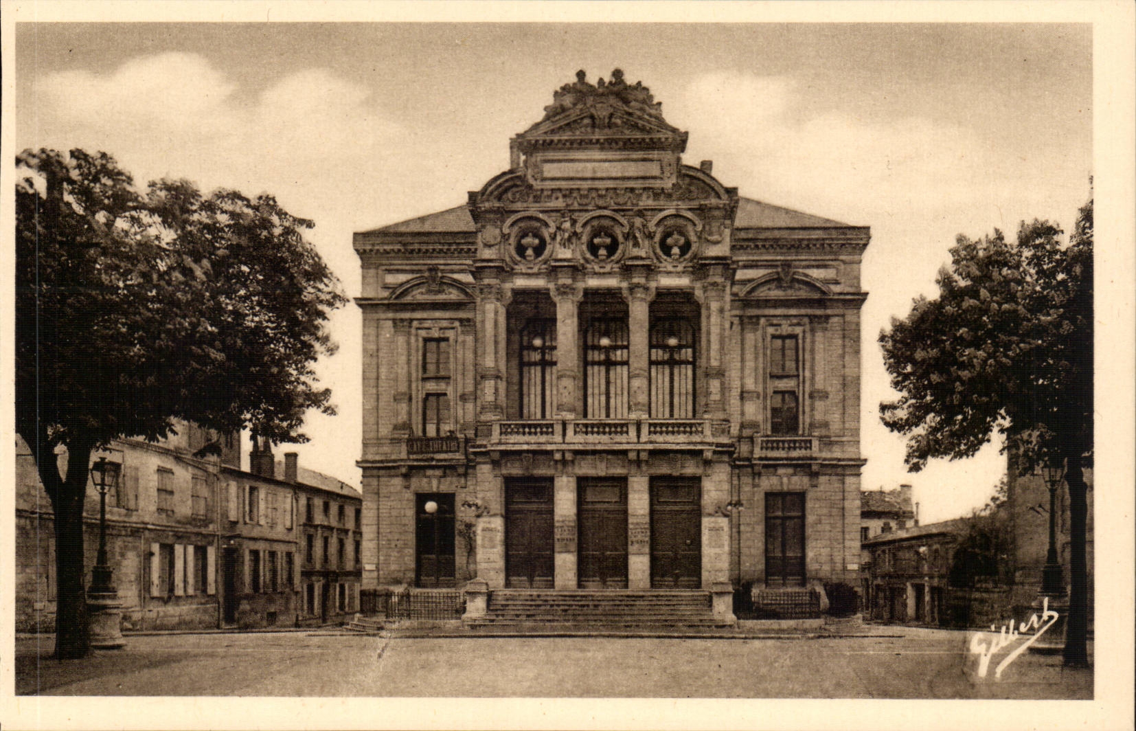 Angouleme CPA Le theatre