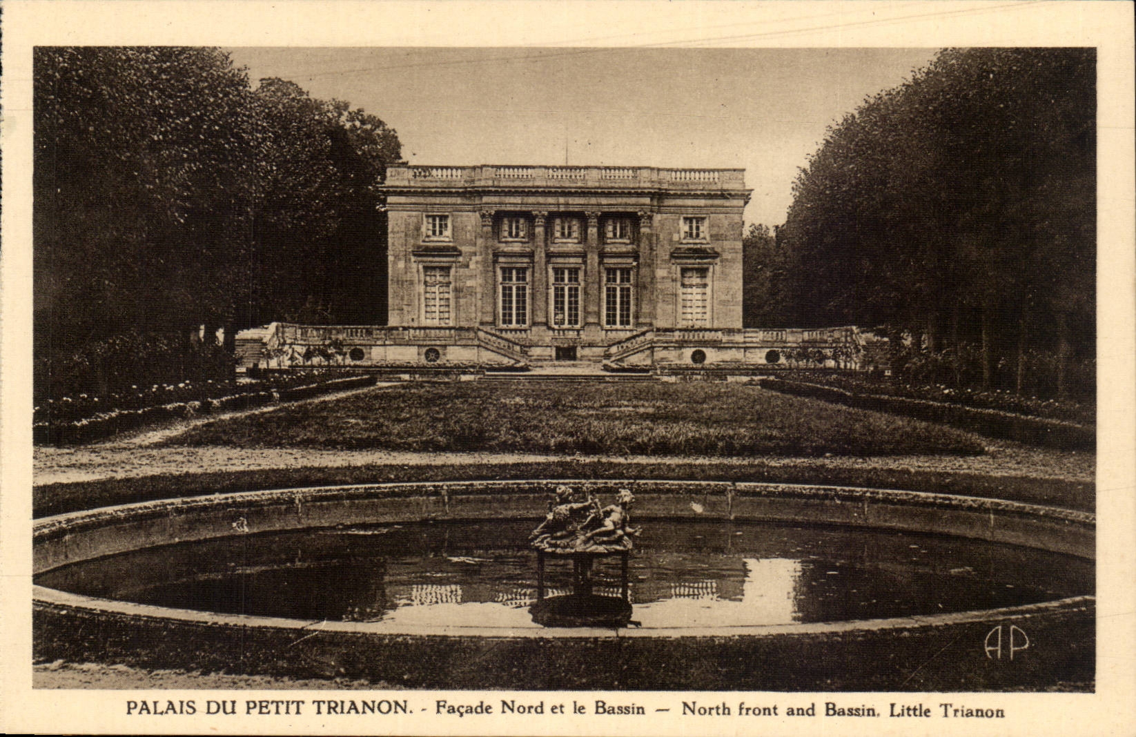 Versailles - Palate of Small Trianon - Northern Frontage and the Basin - CPA