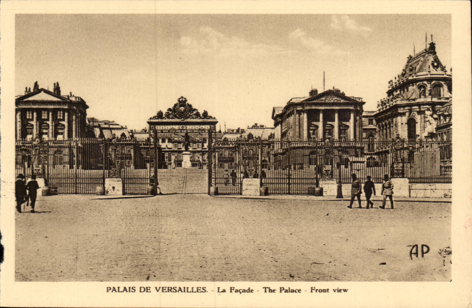 Versailles - Palate of Versailles - the Frontage - CPA