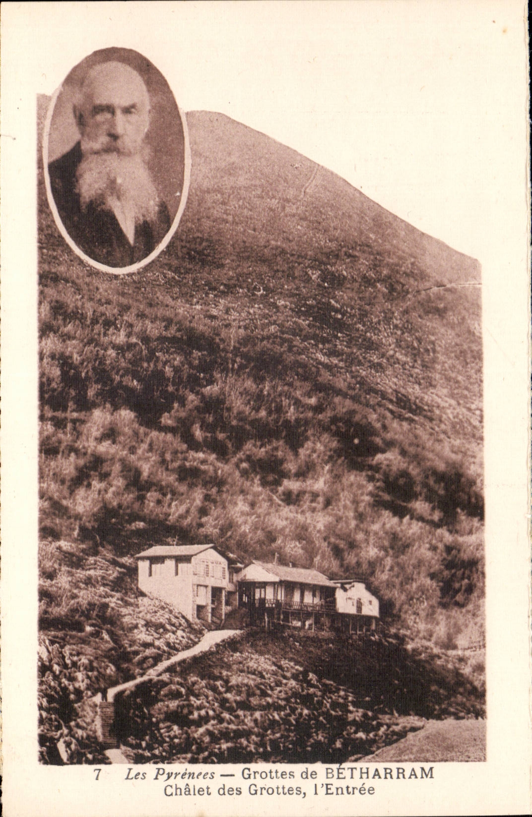 Caves of Betharram - Country cottage of the Caves - Entrance the CPA