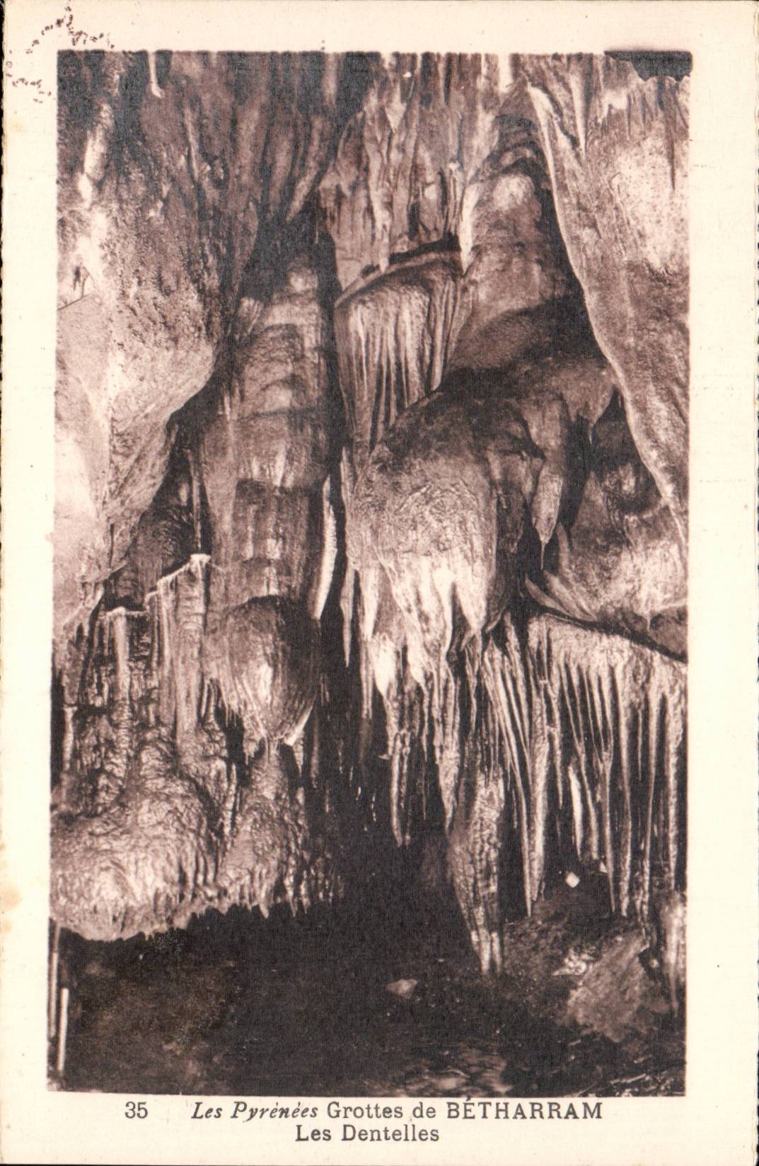 Hohle Betharram CPA der Spitzee