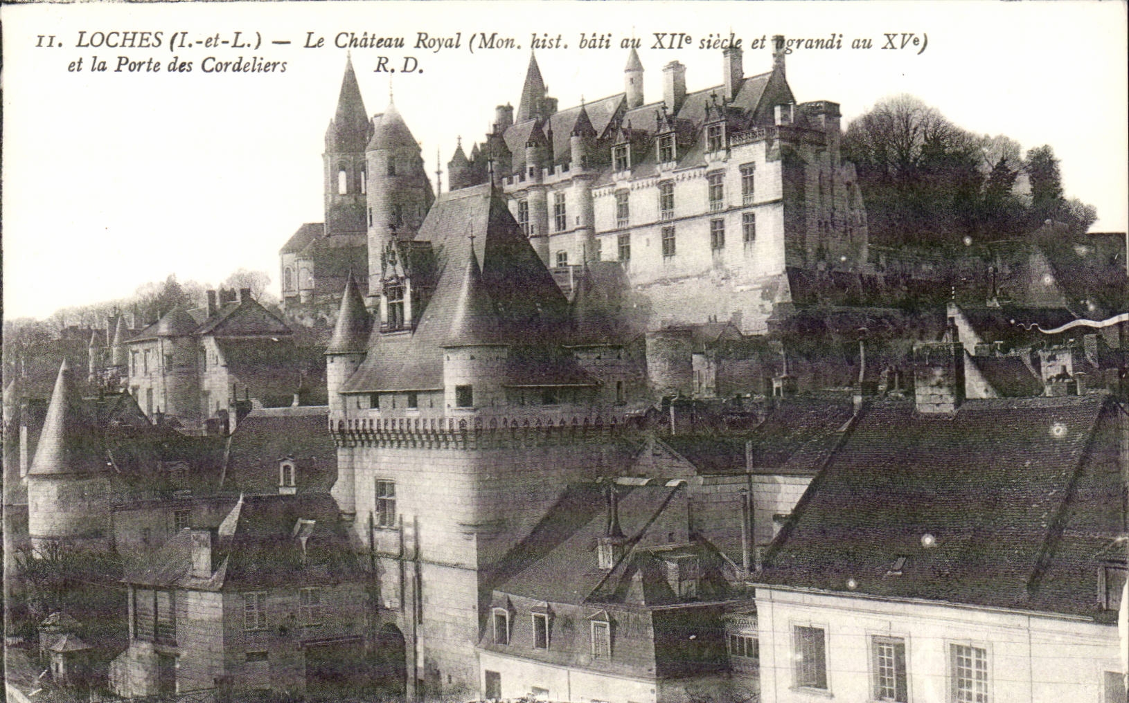 Loaches CPA the castle