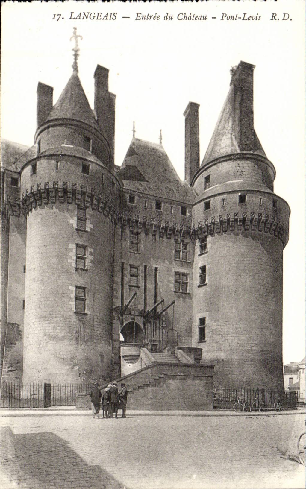 Langeais CPA Entree du chateau