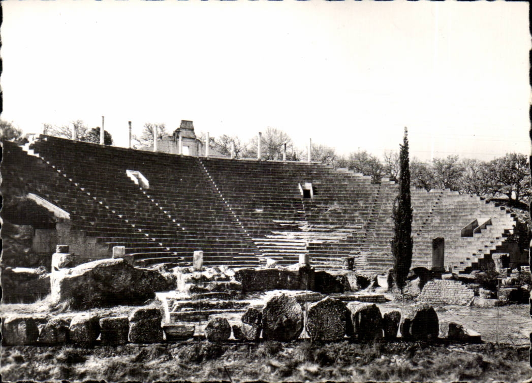 CPSM Vaison the Roman the ancient theater Roman monument
