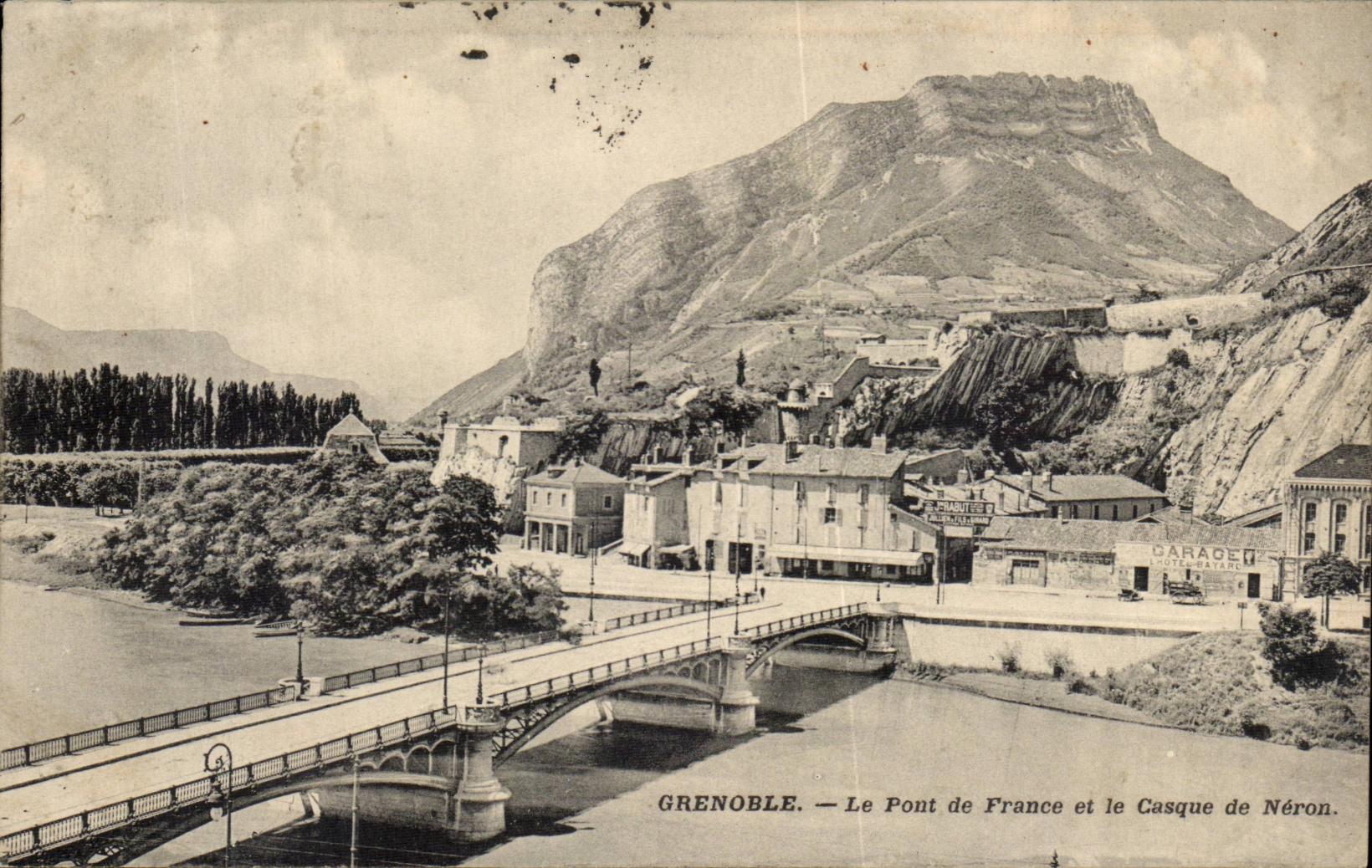 CPA Grenoble die Brucke von Frankreich und der Sturzhelm von Neron