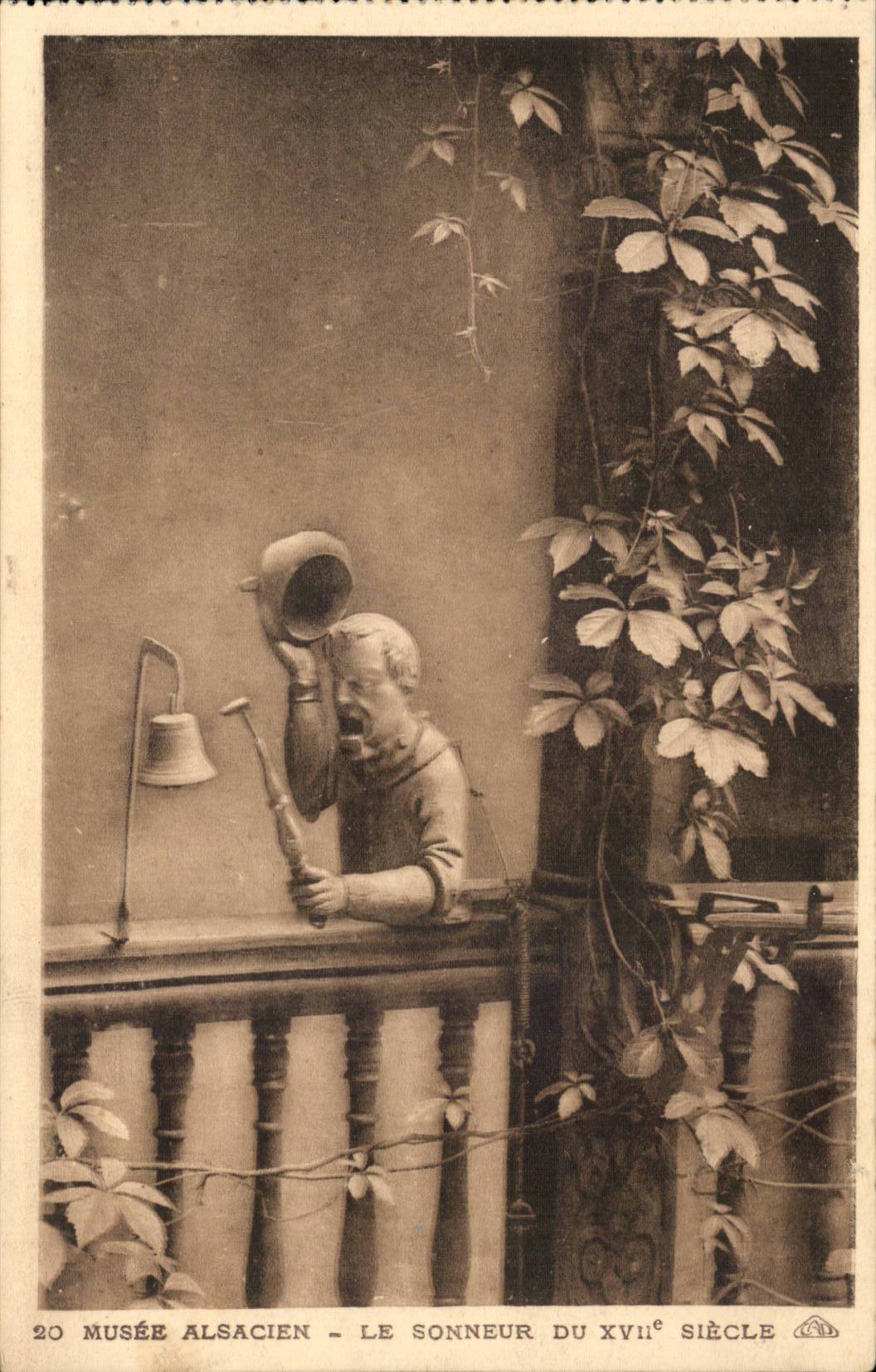 Phantasie - Kind - elsassisches Museum des angemessenen kleinen Bedienstetjungen der Glockenwecker von 17 - CPA