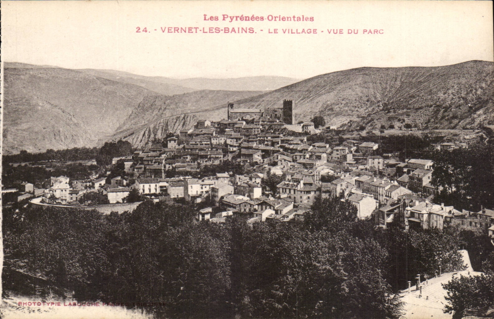 Vernet les Bains CPA the village Seen of the park