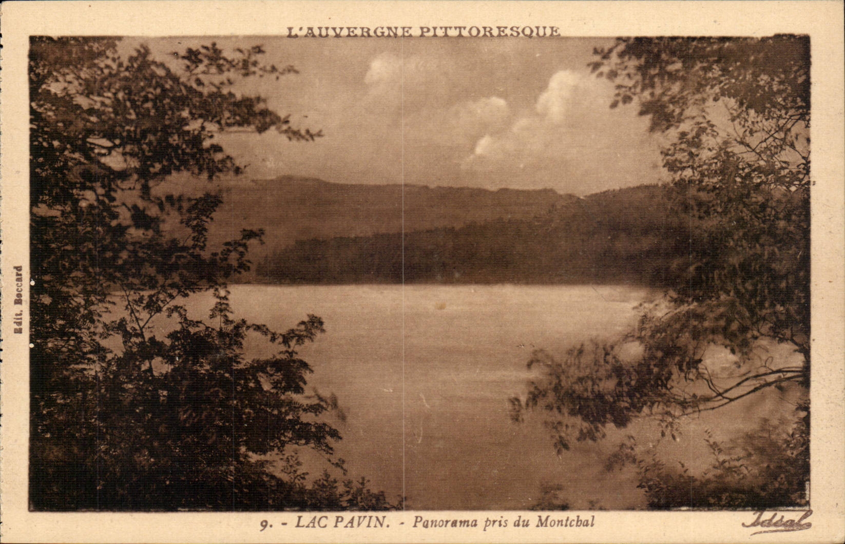 CPA Auvergne Lake Pavin Panorama taken of Montchal
