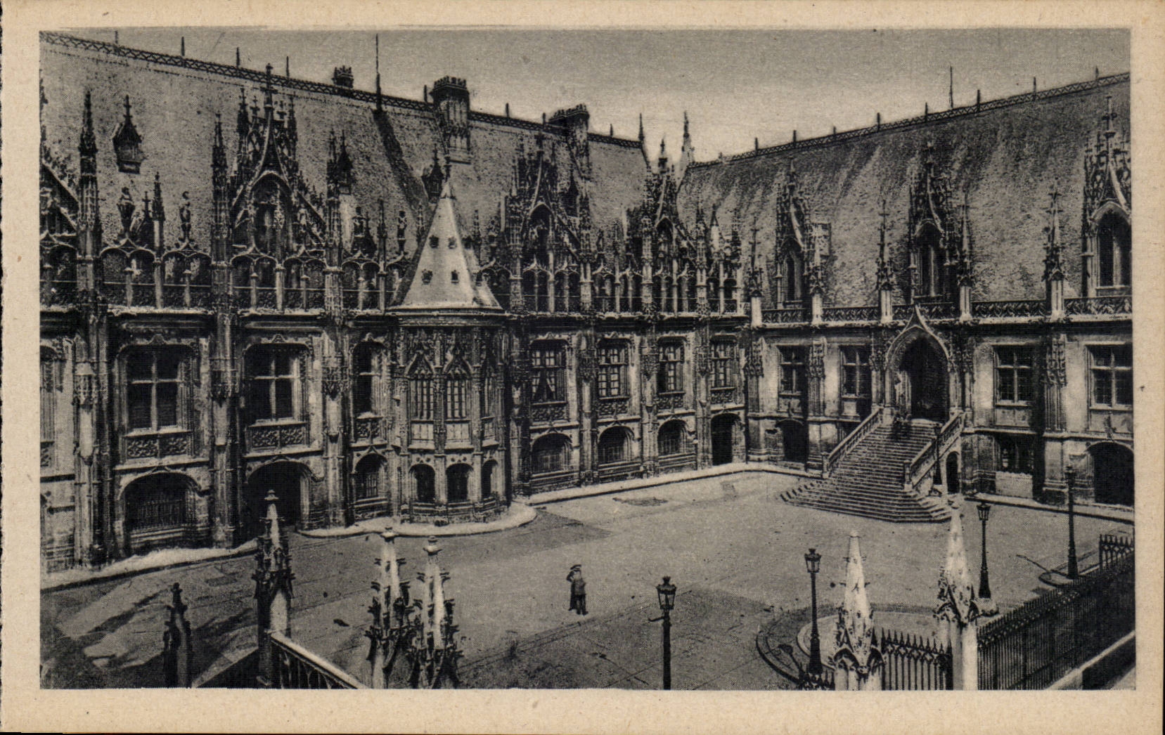 Rouen CPA law courts