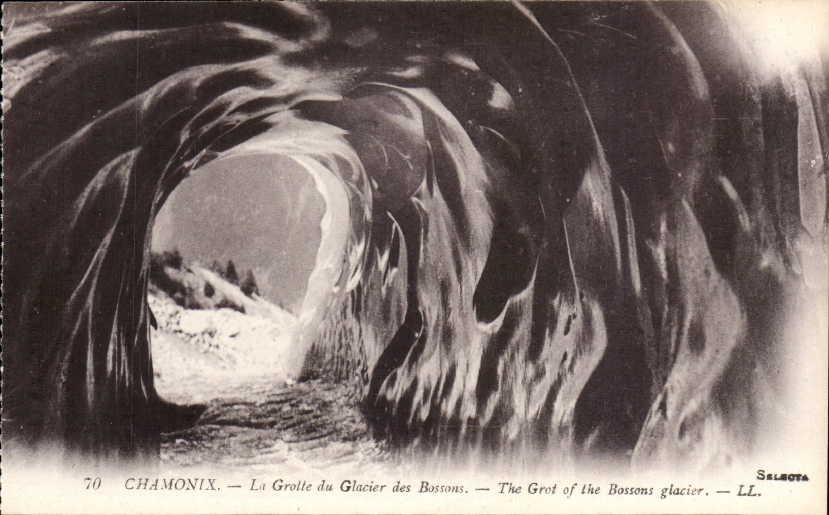 Chamonix CPA La grotte du glacier des Bossons 